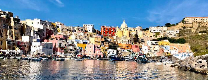 due matte alla corricella procida panorama