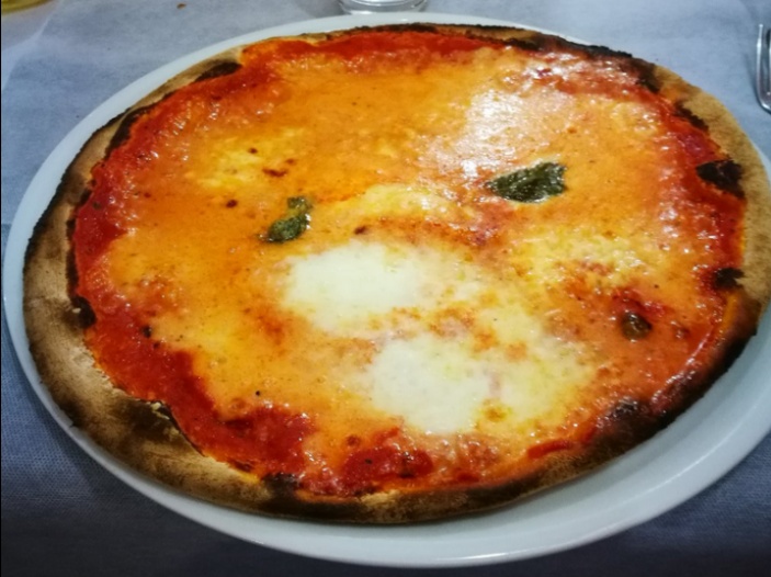 pizza morbida e croccante pizza