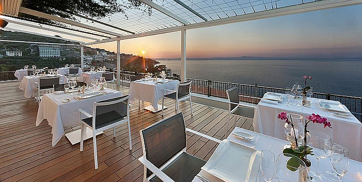 terrazza vittoria sorrento tramonto