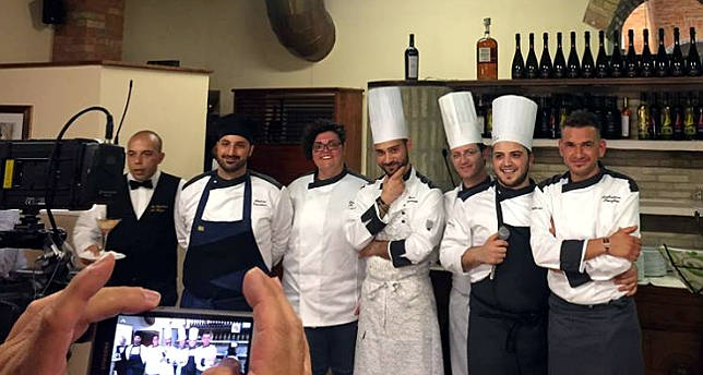 Diana Pia Pignatelli Figli di Pu...glia ristorante New Cantina del pozzo di Lucera