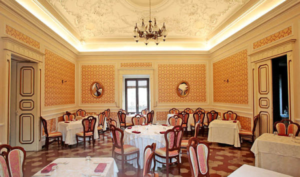 ristorante settecento palazzolo acreide sala