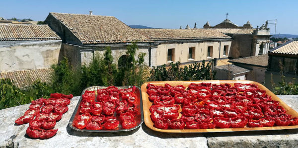 vicoli e sapori 2018 Palazzolo Acreide pomodori al sole