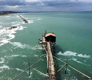 trabocco senza mare giornata cupa