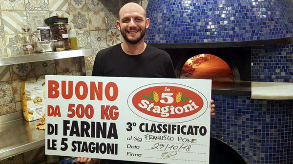 Francesco pone intervista al pizzaiolo terzo classificato pizzachef emergente 2018