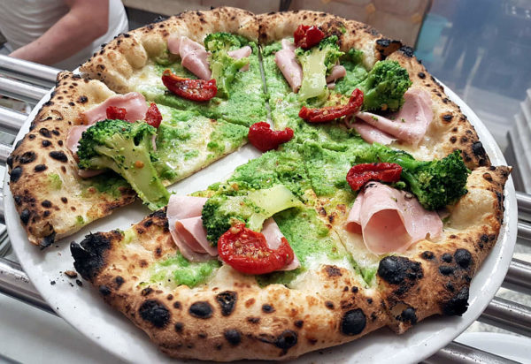 giancarlo casa pizzeria la gatta mangiona quartiere monteverde a roma