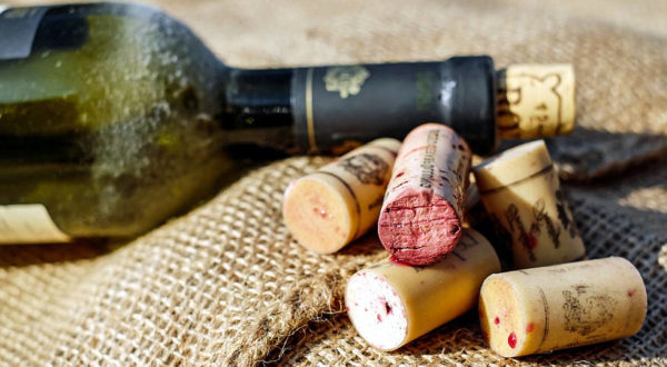 scoperto un nuovo metodo per capire se la bottiglia sa di tappo bottiglia e tappi vari