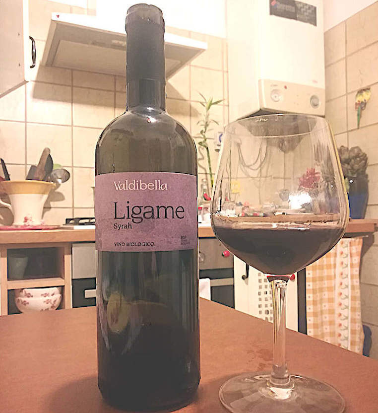 Ligame syrah etichetta fronte bottiglia e calice