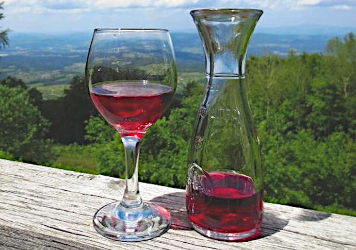 Perchè bevo vino naturale vino sfuso Italia e calice