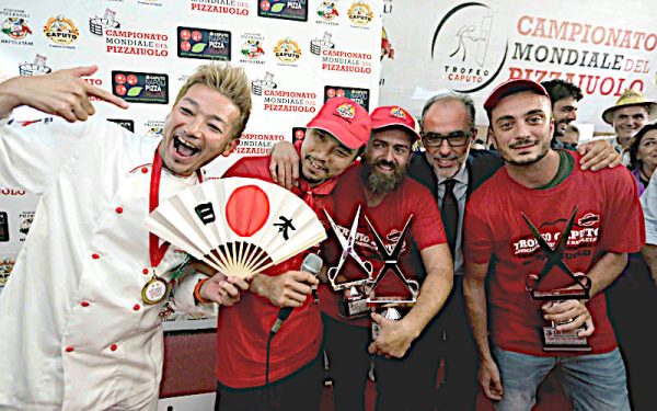 Campionato del Mondo dei Pizzaiuoli trofeo caputo Akinari Pasquale Makishima
