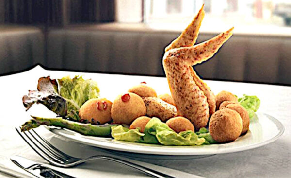 Food Porn - Il Push-up del cibo digitale composizione nel piatto