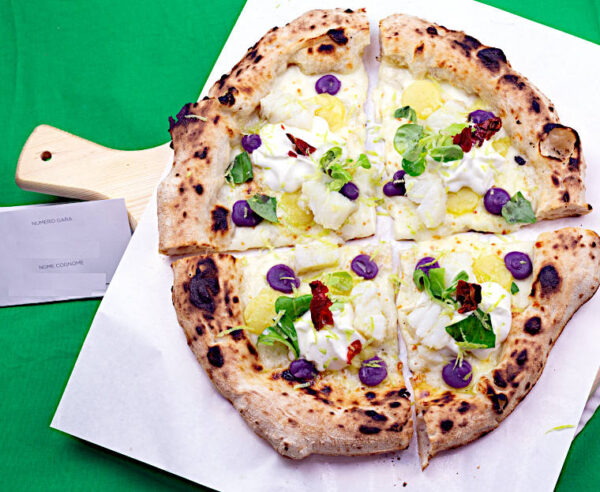 Ottavo Campionato Nazionale Pizza DOC 2022 Paestum pizza fantasia