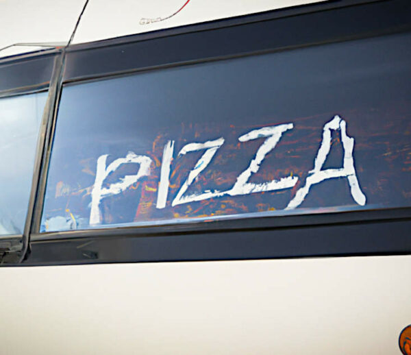 PizzaTurismo pizzaBus con turisti