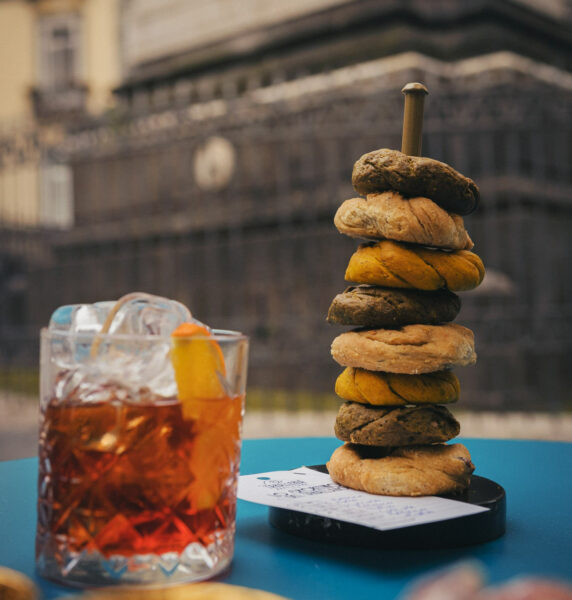 Taralli e cocktail Taralleria Napoletana