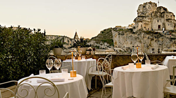 Regiacorte Restaurant &Lounge Terrace matera esterno sasso caveoso