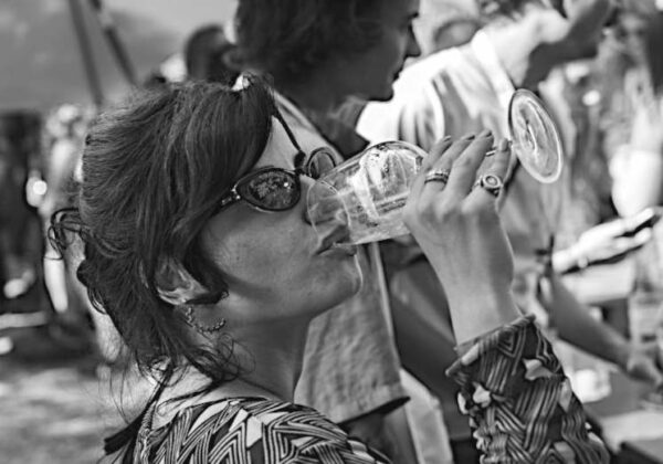Enorme Piccolo salone del vino artigianale